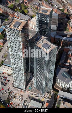 Vista aerea dello sviluppo di Deansgate Square (grattacieli di Owen Street) Nel centro di Manchester Foto Stock