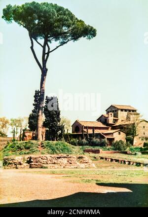 Chiesa di San Bonaventura al Palatino, Colle Palatino, Roma, Italia nell'aprile 1986 Foto Stock