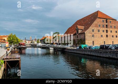 Copenaghen, Danimarca - 27 agosto 2019: Facciata della Casa cristiana IV di Slotsholmen, Copenhagen, Danimarca Foto Stock