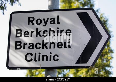 Bracknell, Regno Unito. 18 Settembre 2020. Un cartello all'esterno del sito per un nuovo laboratorio faro COVID-19 presso il Royal Berkshire Bracknell Healthspace. Il Dipartimento della Sanità e dell'assistenza sociale ha annunciato che la capacità di test del coronavirus sarà potenziata dalla creazione di due nuovi Lighthouse Laboratories a Newcastle e Bracknell, Con il sito di Bracknell che sarà gestito da Berkshire e Surrey Pathology Services con l'obiettivo di 40,000 test elaborati al giorno entro febbraio 2021. Credit: Mark Kerrison/Alamy Live News Foto Stock