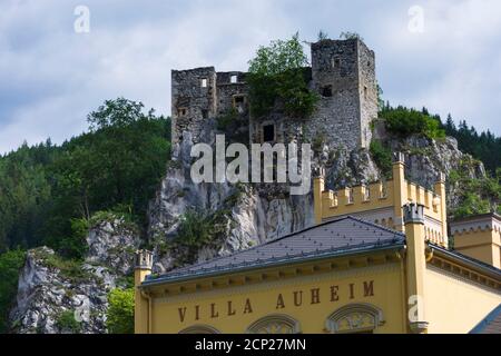 Thörl, Castello di Schachenstein (rovina), Villa Auheim a Hochsteiermark, Steiermark / Stiria, Austria Foto Stock