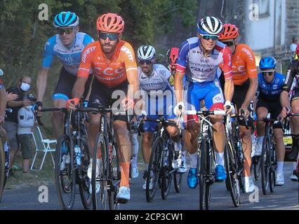 La Roche-sur-Foron, Francia. 18 Settembre 2020. Simon Geschke del CCC Team e Valentin Madouas di Groupama - FDJ durante il Tour de France 2020, gara ciclistica tappa 19, Bourg en Bresse - Champagnole (165,5 km) il 18 settembre 2020 a la Roche-sur-Foron, Francia - Foto Laurent Lairys / DPPI Credit: Laurent Lairys/Agence Locevaphotos/Alamy Live News Foto Stock