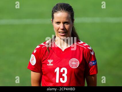 ZENICA, BOSNIA-ERZEGOVINA - SETTEMBRE 17: Pedersen di Danimarca prima della partita di qualificazione in euro femminile UEFA tra Bosnia-Erzegovina e Danimarca al FF BH Football Training Center il 17 settembre 2020 a Belgrado, Serbia. (Foto di Nikola Krstic/MB Media/Getty Images) Foto Stock