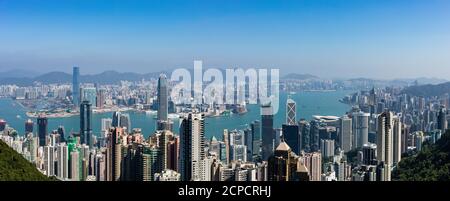 Victoria Peak, vista su Kowloon e sull'isola di Hong Kong Foto Stock