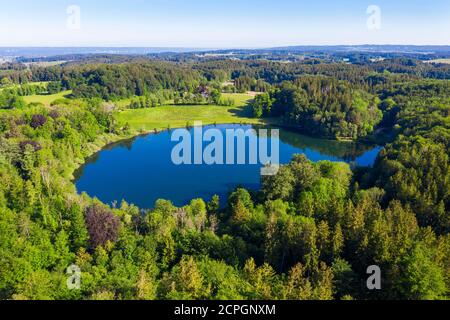 Haarsee, vicino a Weilheim, Pfaffenwinkel, registrazione di droni, alta Baviera, Baviera, Germania, Europa Foto Stock