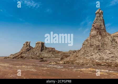 Formazioni di arenaria con depositi di sale, Dallol, depressione Danakil, regione Afar, Etiopia, Africa Foto Stock