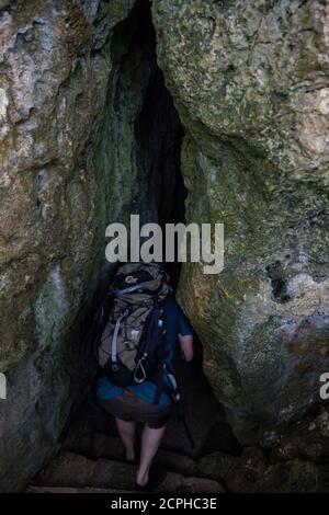 Grotta nella zona ricreativa della foresta nazionale di Kenting Foto Stock