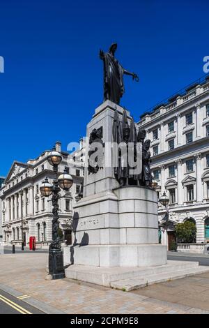 Inghilterra, Londra, Westminster, St.James's, Regent Street, Waterloo Place, il Crimea War Memorial Foto Stock