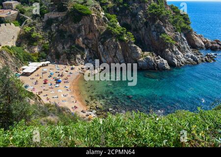 Vista panoramica di una spiaggia di sabbia sulla baia in Spagna Foto Stock