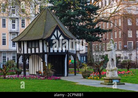 Inghilterra, Londra, Soho, Soho Square Garden Foto Stock