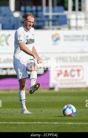 Luton, Regno Unito. 07 luglio 2020. Matthew Clarke della contea di Derby (16) durante la partita del campionato Sky Bet disputata a porte chiuse tra Luton Town e Derby County a Kenilworth Road, Luton, Inghilterra, il 19 settembre 2020. Foto di David Horn. Credit: Prime Media Images/Alamy Live News Foto Stock