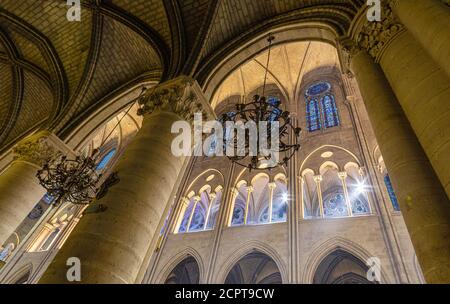 Interno della Cattedrale di Notre-Dame Foto Stock