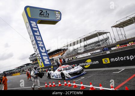 Le Mans, Francia. 19 settembre 2020. Missione H24 prototipo in azione durante la 2020 24 ore di le Mans, 7° appuntamento del Campionato Mondiale FIA Endurance 2019-20 sul circuito des 24 Heures du Mans, dal 16 al 20 settembre 2020 a le Mans, Francia - Foto Francois Flamand/DPPI Credit: LM/DPPI/Francois Flamand/Alamy Live News Foto Stock