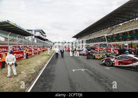 Le Mans, Francia. 19 settembre 2020. Griglia di partenza durante la 2020 24 ore di le Mans, 7° appuntamento del Campionato Mondiale FIA Endurance 2019-20 sul circuito des 24 Heures du Mans, dal 16 al 20 settembre 2020 a le Mans, Francia - Foto Frederic le Floc'h / DPPI Credit: LM/DPPI/Frederic le Floc H/Alamy Live News Foto Stock