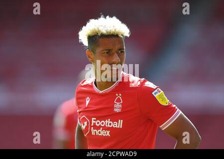 NOTTINGHAM, INGHILTERRA. 19 SETTEMBRE 2020 Lyle Taylor di Nottingham Forest durante la partita del campionato Sky Bet tra Nottingham Forest e Cardiff City al City Ground, Nottingham. (Credit: Jon Hobley | MI News) Credit: MI News & Sport /Alamy Live News Foto Stock