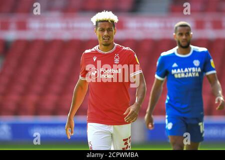 NOTTINGHAM, INGHILTERRA. 19 SETTEMBRE 2020 Lyle Taylor di Nottingham Forest durante la partita del campionato Sky Bet tra Nottingham Forest e Cardiff City al City Ground, Nottingham. (Credit: Jon Hobley | MI News) Credit: MI News & Sport /Alamy Live News Foto Stock