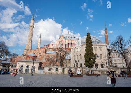 Istanbul, Turchia - 03 Marzo 2018: Hagia Sophia / Ayasofya. La moschea di Hagia Sophia è il famoso edificio storico di Istanbul. Turchia. Foto Stock