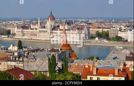 Architettura classica di Budapest, Ungheria, Danubio Foto Stock