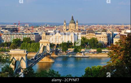 Architettura classica di Budapest, Ungheria, Danubio Foto Stock