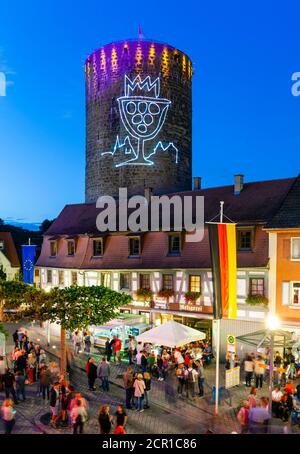 Europa, Germania, Baden-Wuerttemberg, Besigheim, centro storico, festival del vino Foto Stock