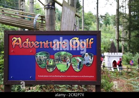 Adventure Golf, Centre Parcs Longleat Forest, Warminster, Wiltshire, Inghilterra, Gran Bretagna, Regno Unito, Regno Unito, Europa Foto Stock