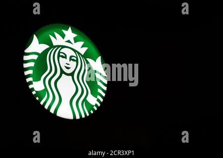 19 maggio 2019 Eskisehir Turchia. Vista ravvicinata del cartello Starbucks con spazio per la copia Foto Stock
