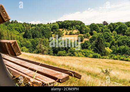 Panca in campagna Foto Stock