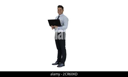Uomo d'affari che preme il tasto Play per avviare o avviare progetti o presentazioni sul laptop su sfondo bianco. Foto Stock