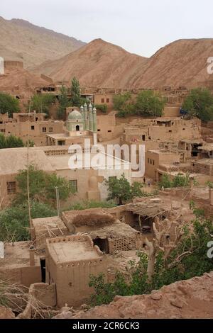 Vista di Tuyugou, vicino Flaming Mountains, Turpan, Xinjiang, Cina 12 maggio 2005 Foto Stock