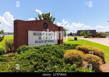 Flowood, MS / USA - 19 agosto 2020: Northwest Rankin High School, nel distretto scolastico della contea di Rankin Foto Stock