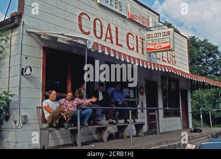 Il carbone City Club nella città di carbone, West Virginia, una parte di Beckley tutti gli uomini sono il carbone minatori Giugno 1974 Foto Stock