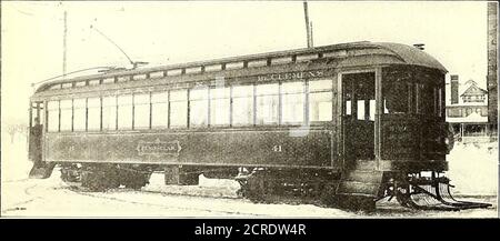 . Il giornale ferroviario di strada . y.le automobili interurbane su questa ferrovia e sulla ferrovia di LakeshoreRailway sono state costruite dalla società di Barney & Smith.The Rapid Railway ha diciassette 42-ft. Automobili, fornite da 6 GIORNALE FERROVIARIO DI STRADA. Vol. XV, n. i. The Barney & Smith Company; uno da 47 piedi e otto 32-ft.cars, costruito dalla Jackson & Sharp Company. In aggiunta, ha sedici cargo, tutte le auto di sentiero. La Detroit & Pontiac Railway ha dodici auto Kuhlman, 42 piedi su tutti, per il servizio passeggeri. La Wyandotte & Detroit River Rail-way è dotata di Jackson & Sharp monomarca con un'altezza di 30 metri Foto Stock