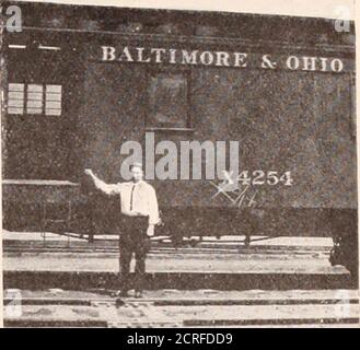 . Rivista di dipendenti di Baltimora e Ohio. divisione ce Accountants Office, Dayton, Ohio Assistant corrispondente, G. M. McBride il primo picnic annuale di dipendenti di Baltimora e Ohio di questa divisione è stato tenuto atChester Park, Cincinnati, Ohio, il 28 maggio. La divisione Accountants Ofhce waswell rappresentato. Tra tutte le concorrenza in corsa, danza e nuoto, questo ufficio è stato onorato con uno dei premi. Il reparto contabilità della divisione non è a conoscenza di eventuali premi in corso di acquisizione. Qual è stato Daley, un pollo? Notiamo che abbiamo con noi anotherpoet, al quale è ex-teso un cordiale invito Foto Stock