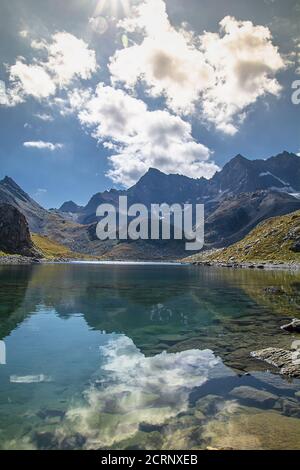 I laghi di Marinet si trovano in territorio francese. Sono raggiungibili sia dalla valle Maira che dalla valle di Ubaye (Maljasset) e si trovano NOR Foto Stock