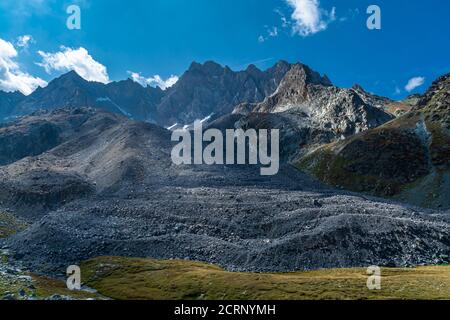 I laghi di Marinet si trovano in territorio francese. Sono raggiungibili sia dalla valle Maira che dalla valle di Ubaye (Maljasset) e si trovano NOR Foto Stock