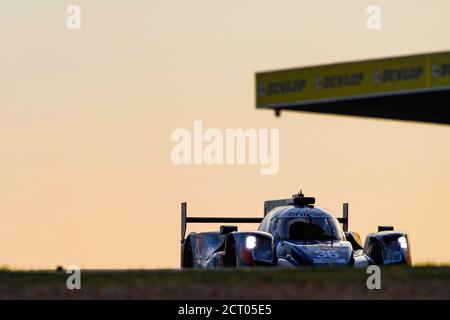 36 Laurent Thomas (fra), Negrao Andr. (bra), Ragues Pierre (fra), Signatech Alpine Elf, Total, Alpine A470-Gibson, azione durante le 2020 24 ore di Foto Stock
