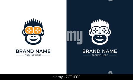 Logo Cyber Monkey Playful su sfondo bianco e blu. Mascotte per un e sportsman. Illustrazione Vettoriale