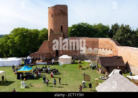 Czersk, Polonia - 20 settembre 2020: Un evento folcloristico al castello di Czersk Foto Stock