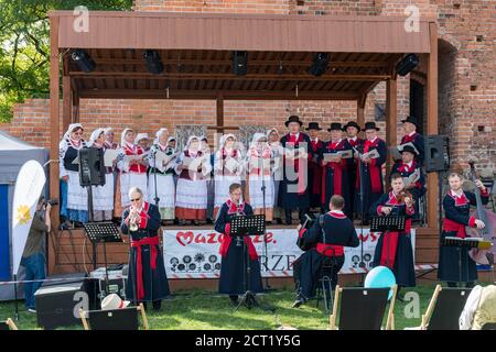 Czersk, Polonia - 20 settembre 2020: Un evento folcloristico al castello di Czersk Foto Stock