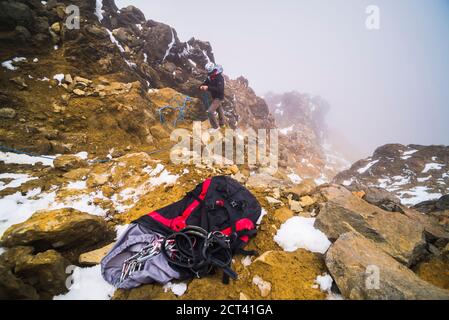 Arrampicata su corda sul vulcano di Illinois Norte, provincia di Pichincha, Ecuador, Sud America Foto Stock