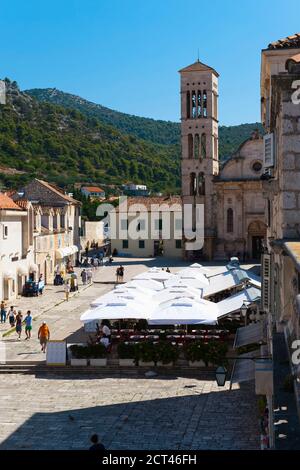 Cattedrale di Santo Stefano (Katedrala Svetog Stjepana) in Piazza Santo Stefano, la città di Hvar, isola di Hvar, Croazia Foto Stock