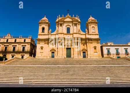 Noto, l'iconico Duomo (Cattedrale di San Nicola, Cattedrale di noto), un grande edificio barocco a noto, Sicilia, Italia, Europa Foto Stock