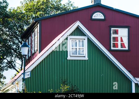 Case colorate a Reykjavik, Islanda, Europa Foto Stock