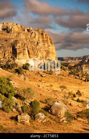 Parco Nazionale di Isalo paesaggio all'alba, Ihorombe Regione, Madagascar Foto Stock