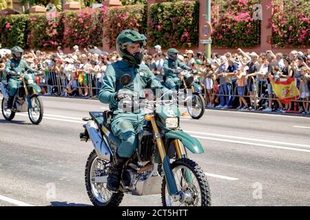 Siviglia, Spagna - 01 giugno 2019: Unità della Guardia civile spagnola durante la mostra della giornata delle forze armate spagnole a Siviglia, Spagna Foto Stock