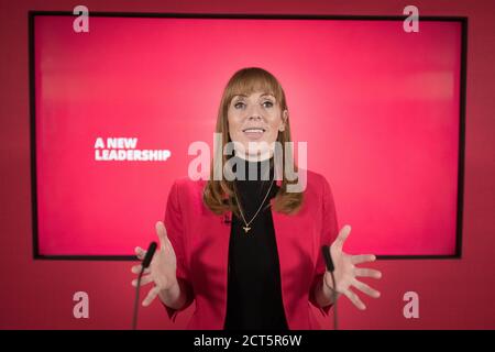 Il vice leader Angela Rayner parla alla conferenza online del Labor Party a Londra. Foto Stock