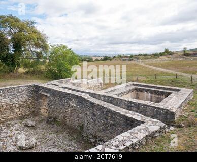 Rovine del sito archeologico di Iruña-Veleia, una città romana (oppidum) nei pressi di Vitoria. Víllodas, Álava, Spagna Foto Stock