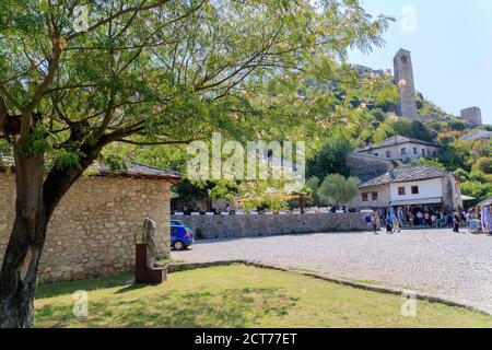 POCITELJ, BOSNIA ERZEGOVINA - 2017 AGOSTO 16.Počitelj è un villaggio storico e ben conservato 15 ° secolo Pocitelj Foto Stock