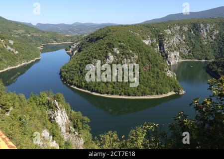 Meandro del fiume Vrbas - vista dalla strada Banjaluka Jajce Bosnia-Erzegovina Foto Stock