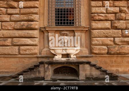 Particolare della decorazione sulle pareti esterne di Palazzo Pitti, Firenze (Italia) Foto Stock